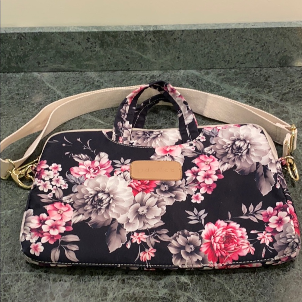 Laptop bag